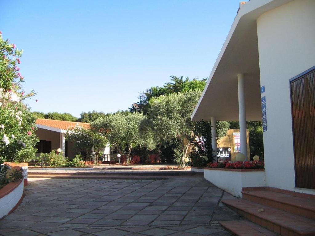 Happy Camp Mobile Homes In Camping Village Baia Paradiso Badesi Exterior foto